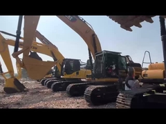 Client africain pour l'excavateur à rampe CAT 336 usagé